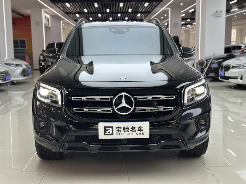 Mercedes-Benz GLB - фото 1
