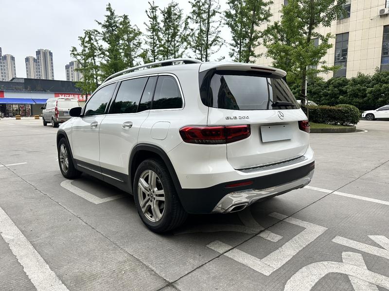 Mercedes-Benz GLB - фото 3
