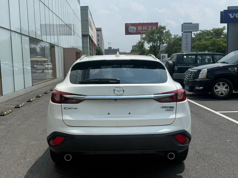Mazda CX-4 - фото 4