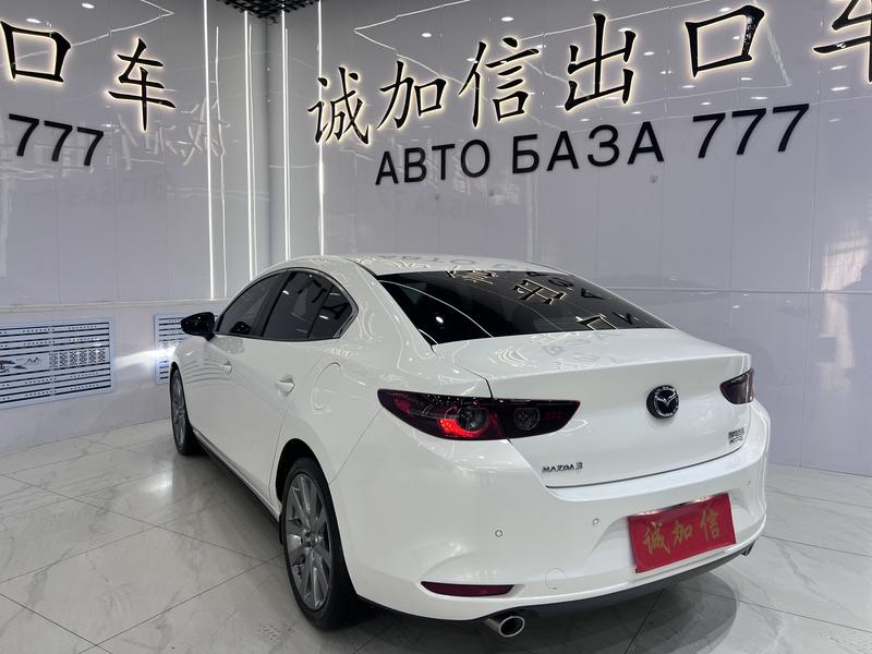 Mazda Mazda3 - фото 3