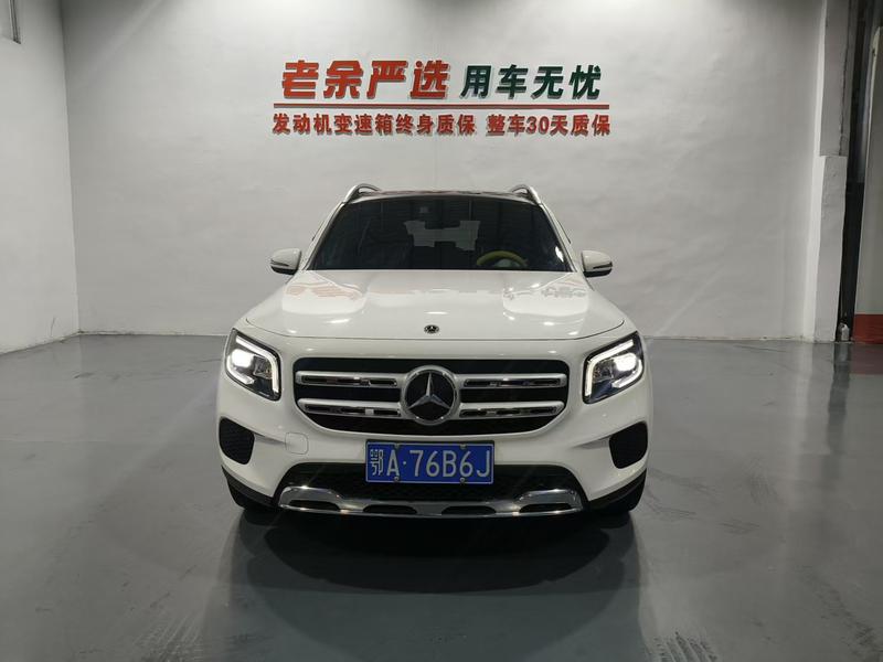 Mercedes-Benz GLB - фото 1