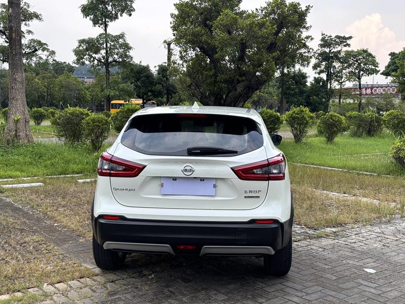 Nissan Qashqai - фото 4
