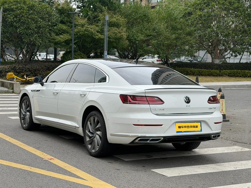 Volkswagen CC - фото 4