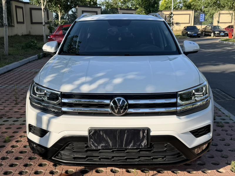 Volkswagen Tharu - фото 1
