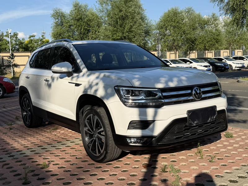 Volkswagen Tharu - фото 2