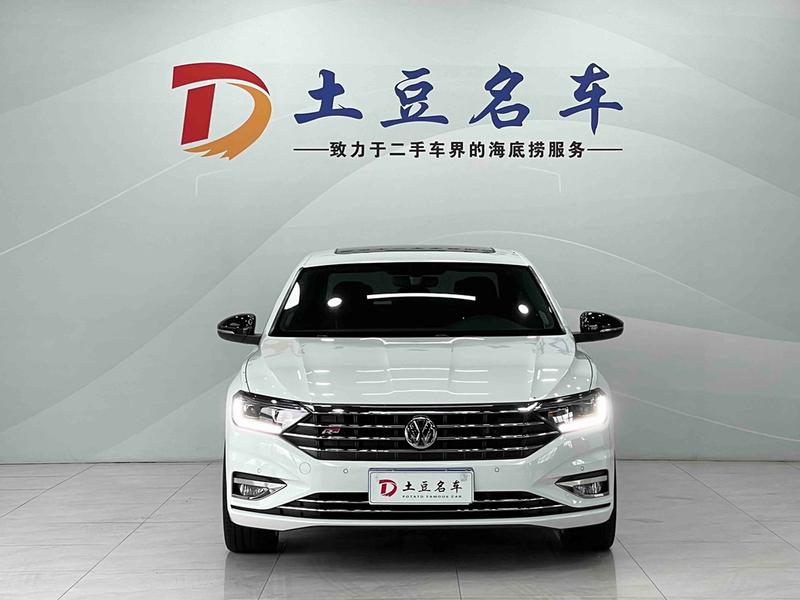 Volkswagen Sagitar - фото 1