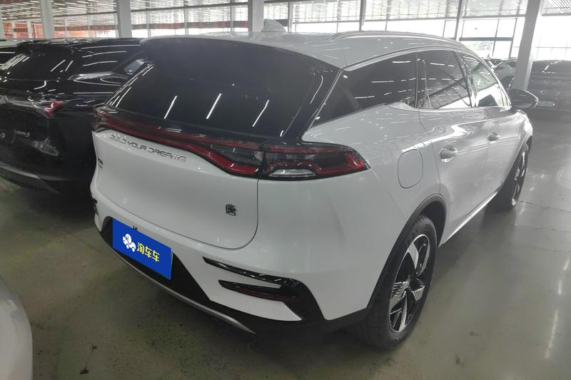 BYD Tang DM-i - фото 2