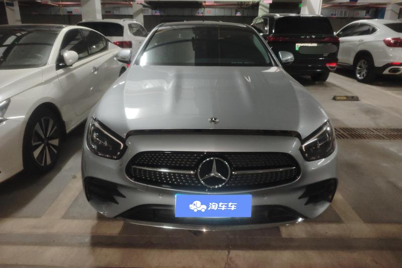 Mercedes-Benz E-Class - фото 1