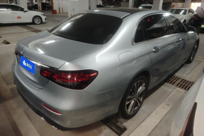 Mercedes-Benz E-Class - фото 2