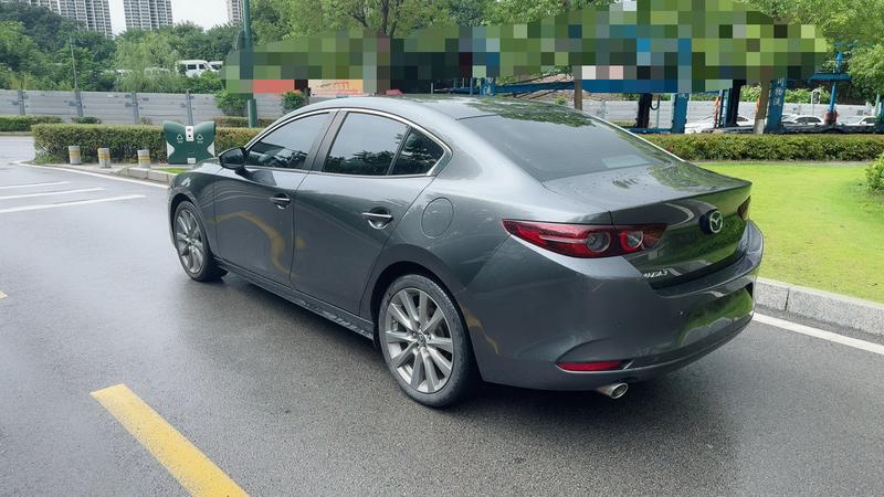 Mazda Mazda3 - фото 3