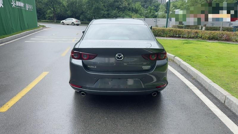 Mazda Mazda3 - фото 4