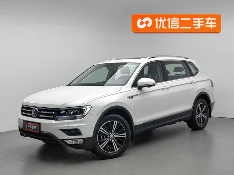 Volkswagen Tiguan L - фото 0