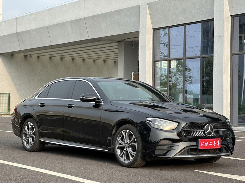 Mercedes-Benz E-Class - фото 2
