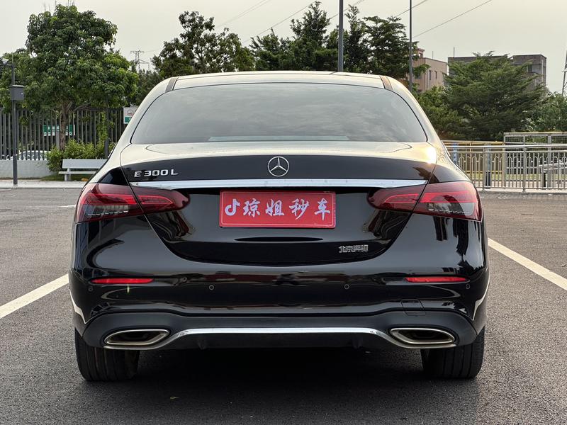Mercedes-Benz E-Class - фото 4