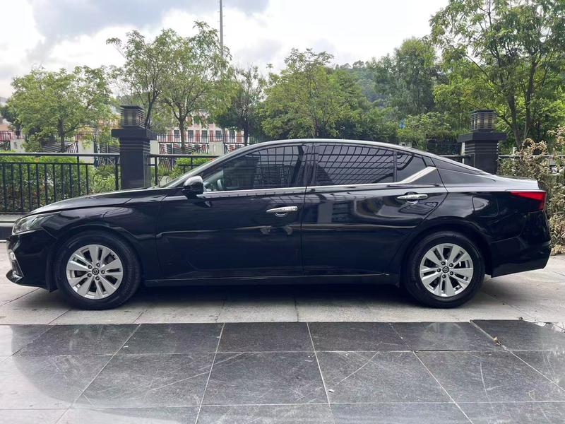 Nissan Teana - фото 3