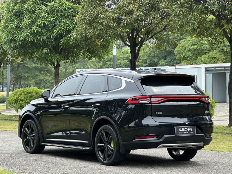 BYD Tang - фото 4