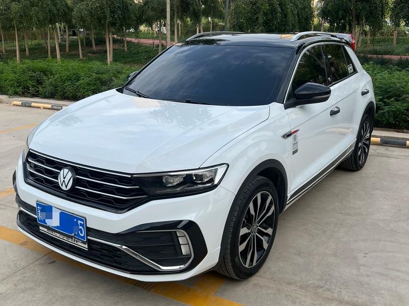 Volkswagen T-Roc - фото 0