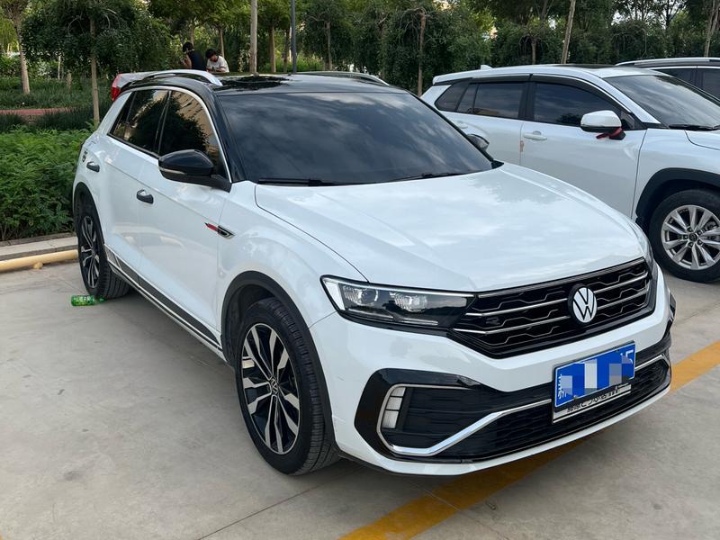 Volkswagen T-Roc - фото 2