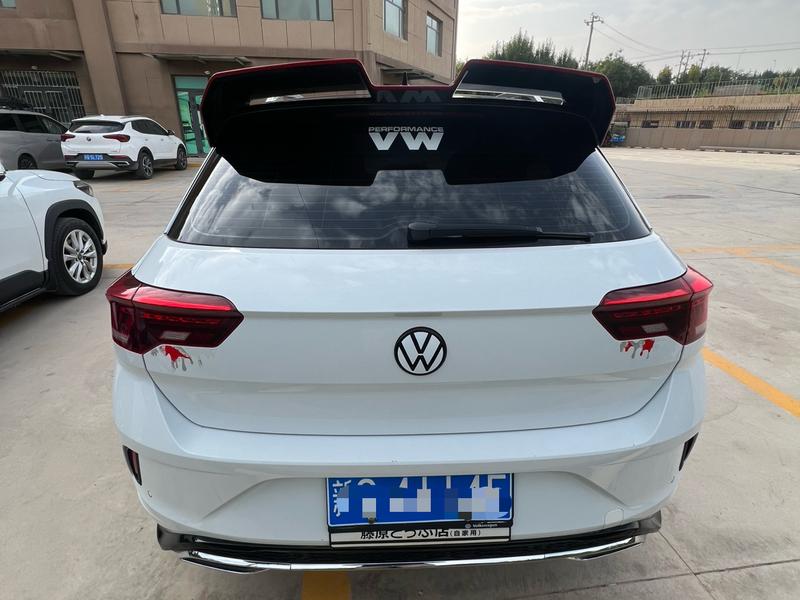 Volkswagen T-Roc - фото 4
