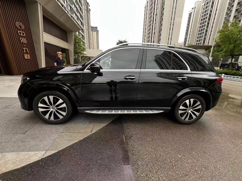 Mercedes-Benz GLE (Import) - фото 1