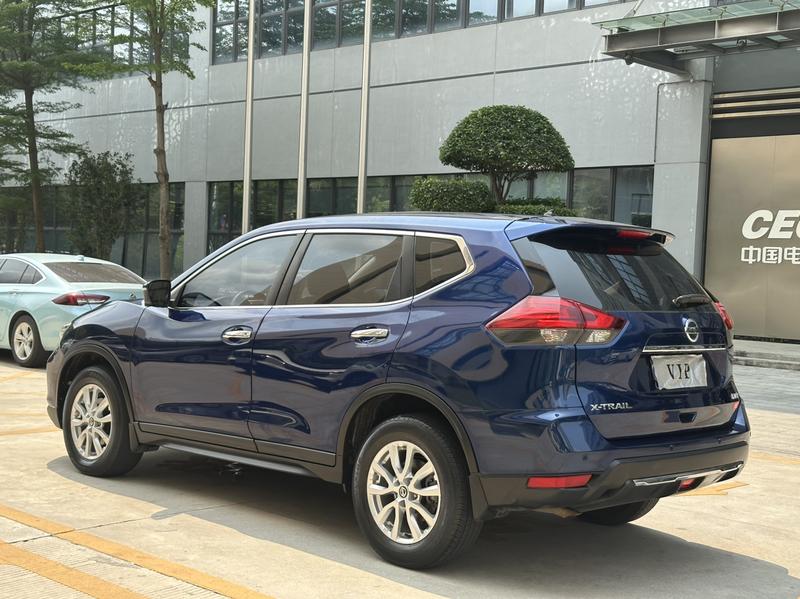 Nissan X-Trail - фото 3