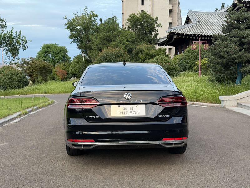 Volkswagen Phideon - фото 4