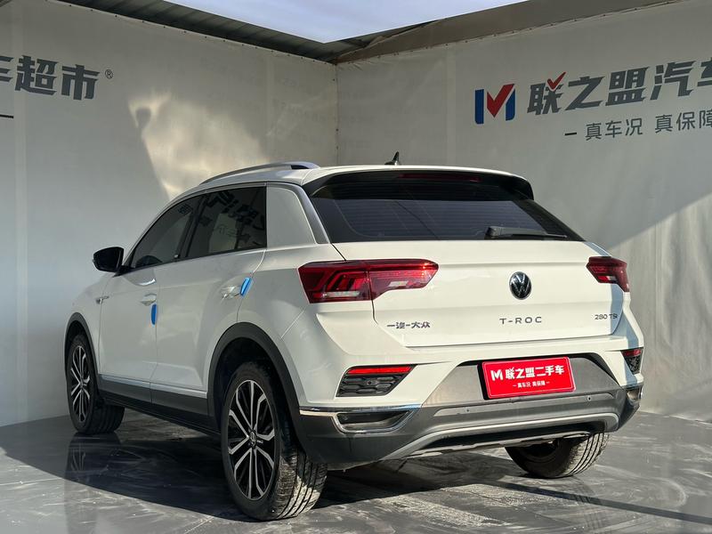 Volkswagen T-Roc - фото 3