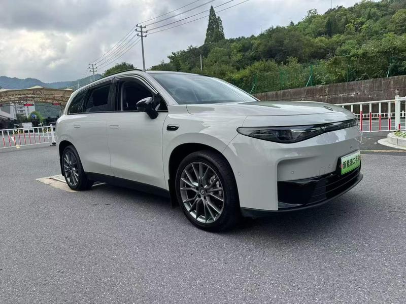 Leapmotor C10 - фото 2