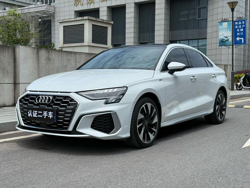 Audi A3 - фото 0