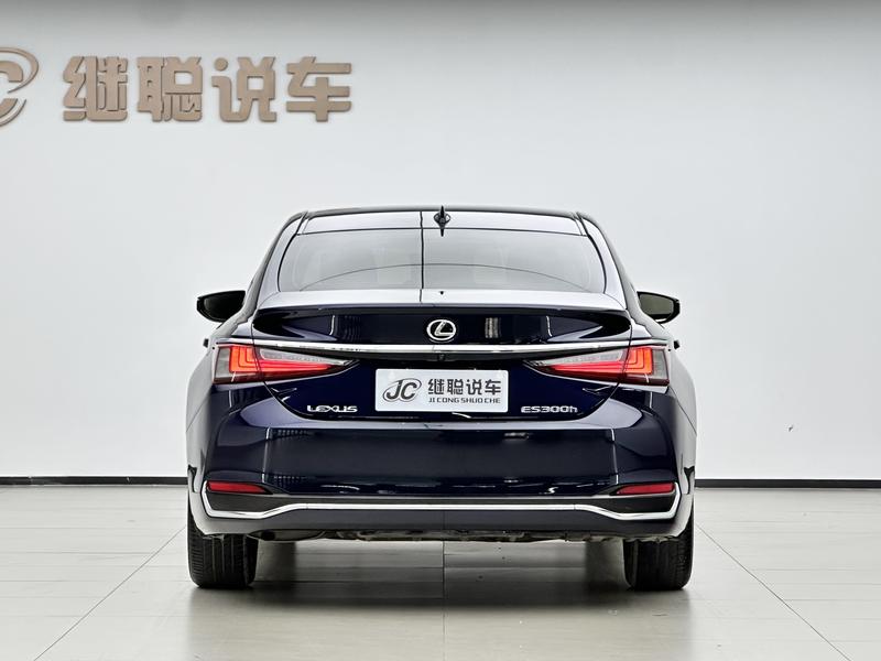 Lexus ES - фото 3