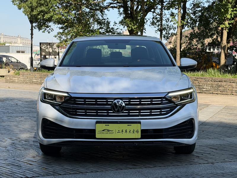 Volkswagen Sagitar - фото 1
