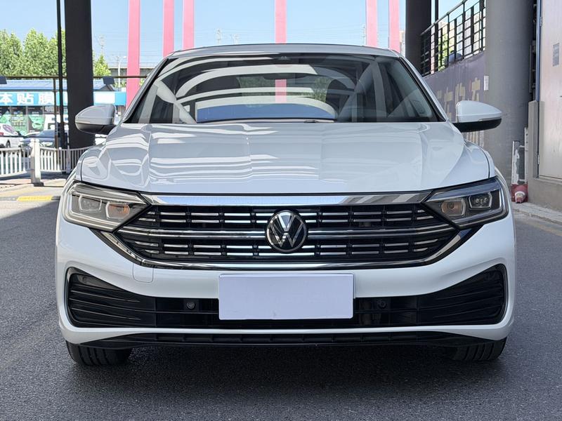 Volkswagen Sagitar - фото 1