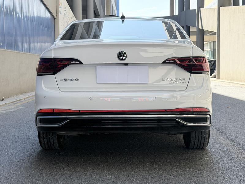 Volkswagen Sagitar - фото 4