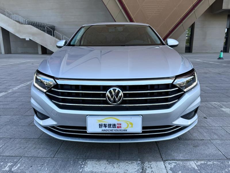 Volkswagen Sagitar - фото 1