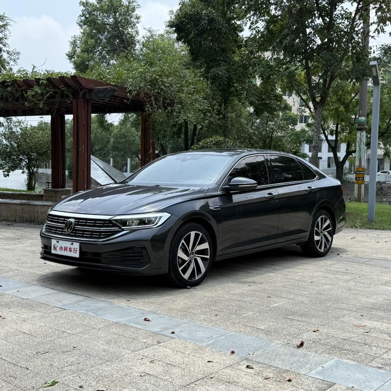 Volkswagen Sagitar - фото 0