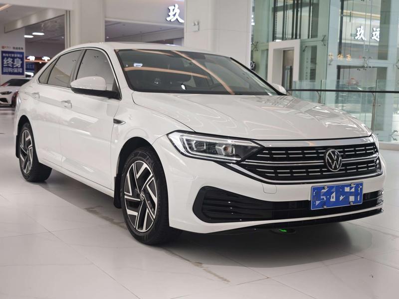 Volkswagen Sagitar - фото 2