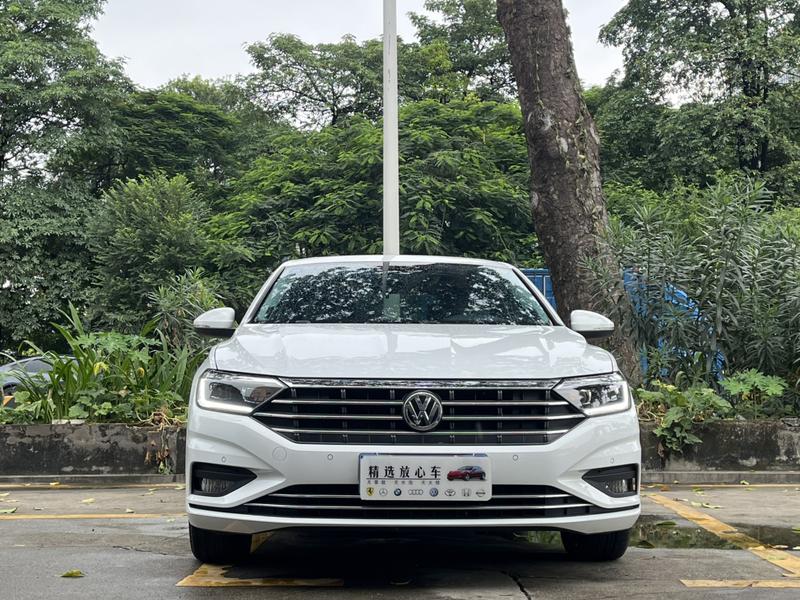 Volkswagen Sagitar - фото 1