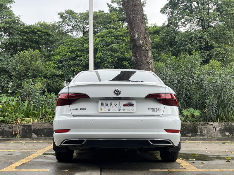 Volkswagen Sagitar - фото 4
