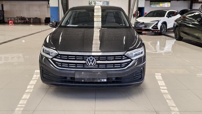 Volkswagen Sagitar - фото 1