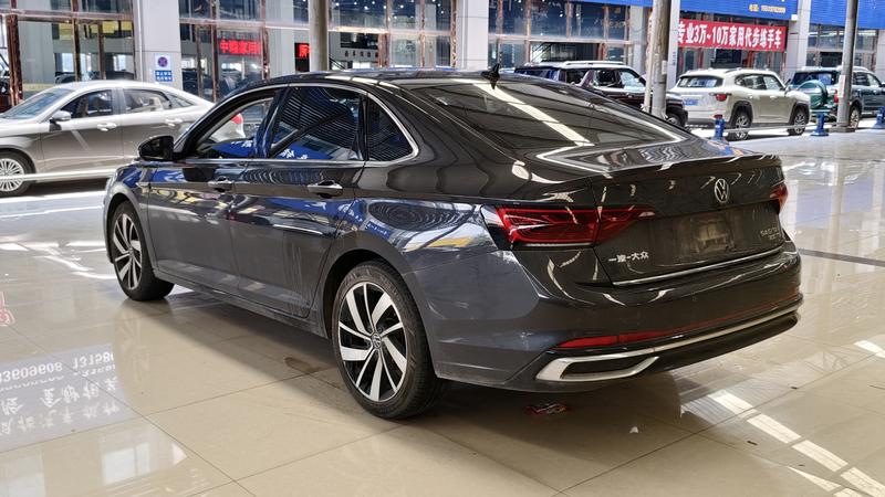 Volkswagen Sagitar - фото 3