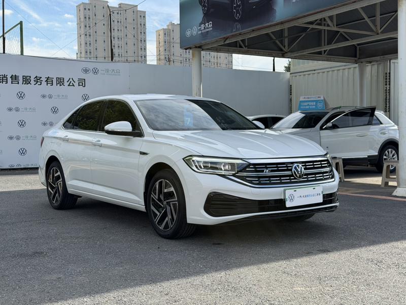 Volkswagen Sagitar - фото 2