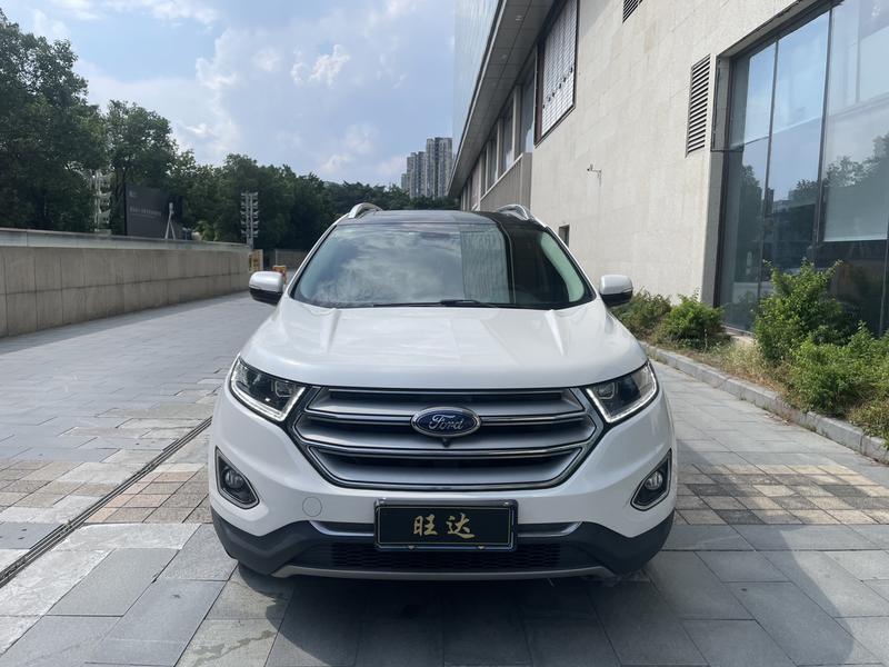Ford Edge - фото 1