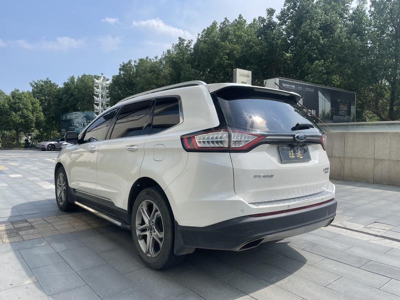 Ford Edge - фото 3