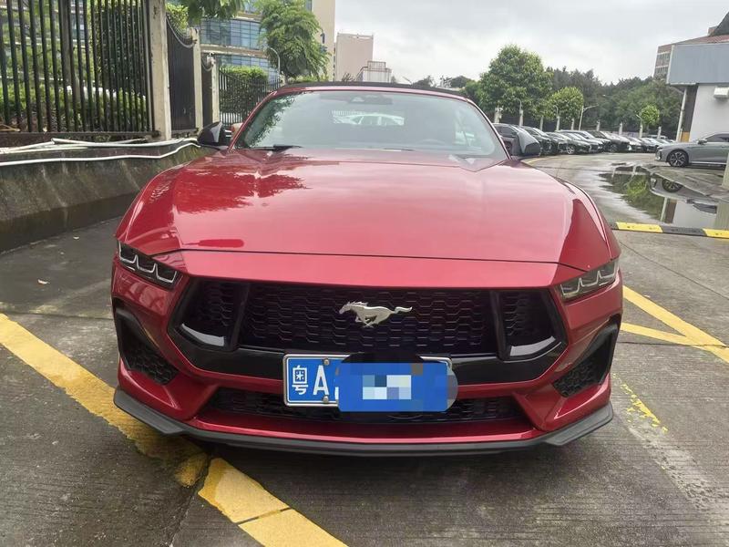 Ford Mustang - фото 1