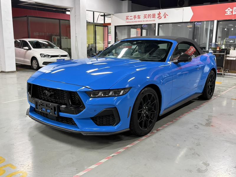 Ford Mustang - фото 0