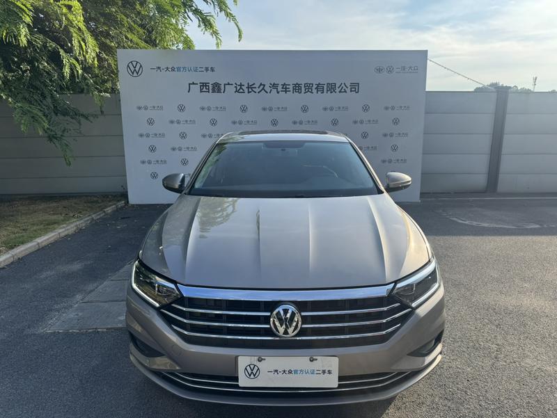 Volkswagen Sagitar - фото 1