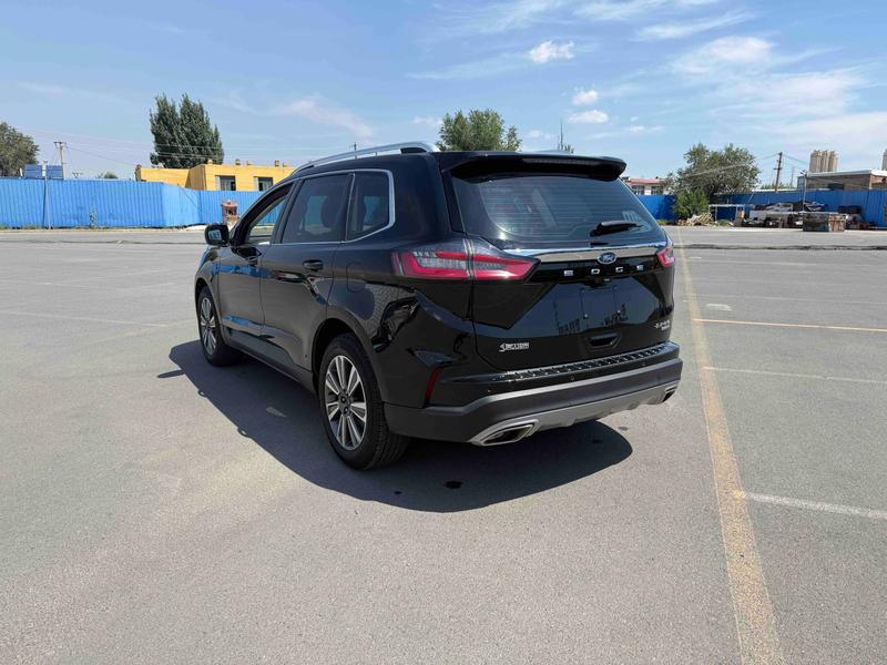 Ford Edge - фото 3