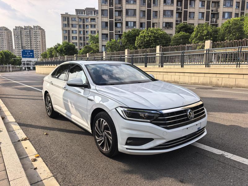 Volkswagen Sagitar - фото 2