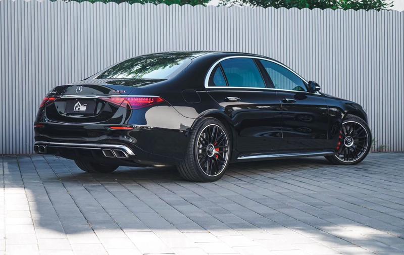 Mercedes-Benz S AMG PHEV - фото 3