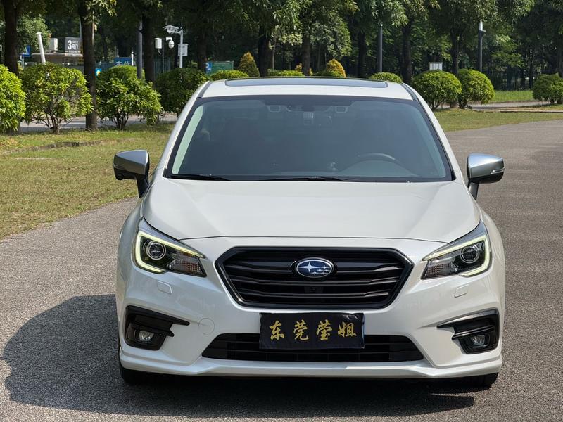 Subaru LEGACY - фото 1